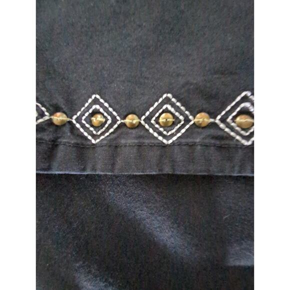 Ruby Rd. Black Stretch Capri Pants Embroidered Sequined Leg Hem Women's Size 10 - Picture 3 of 8